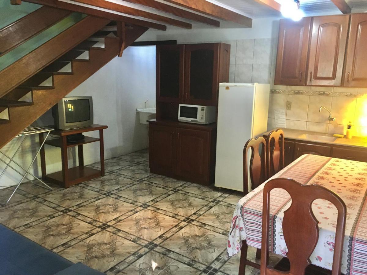 מלון בומבינאס Residencial Aracua מראה חיצוני תמונה