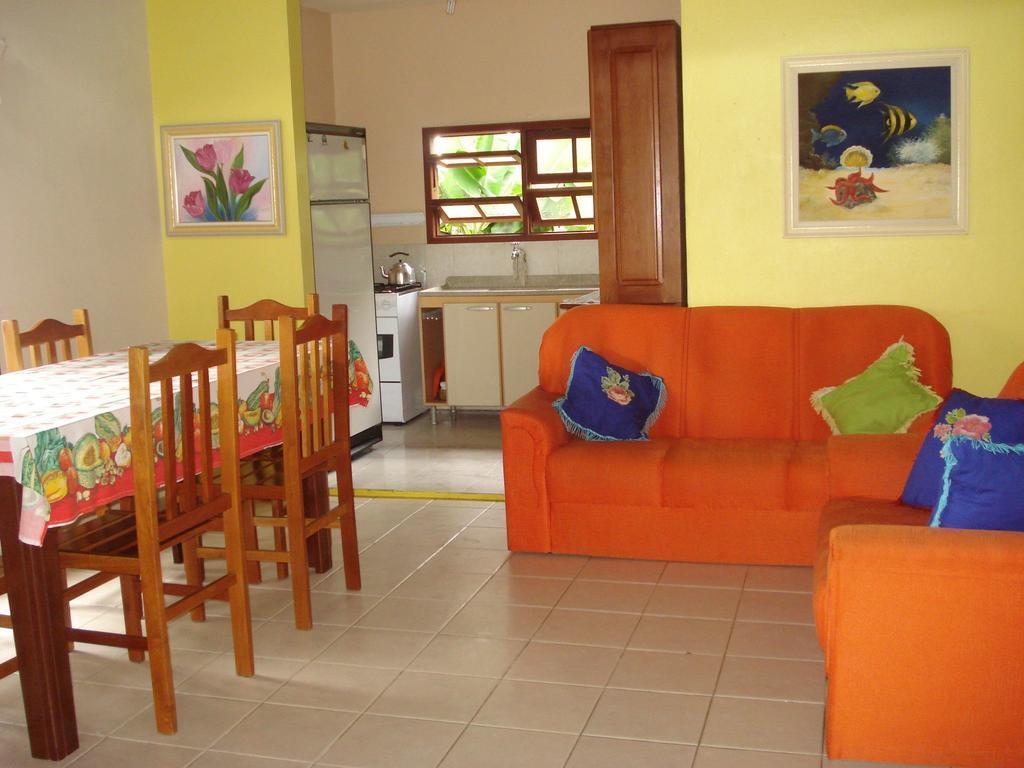 מלון בומבינאס Residencial Aracua חדר תמונה