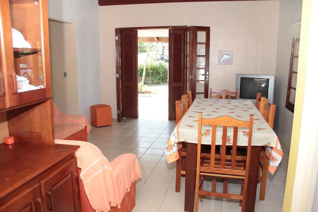 מלון בומבינאס Residencial Aracua מראה חיצוני תמונה